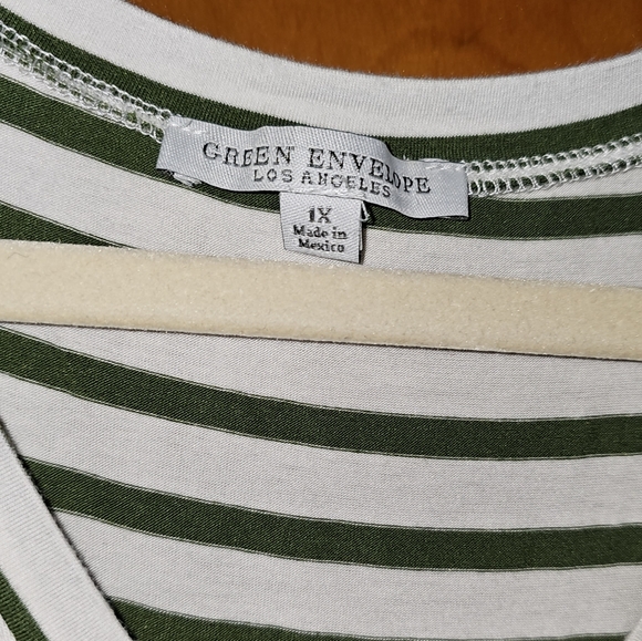 Striped tshirt - Picture 2 of 4
